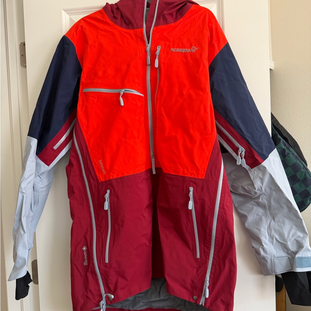 Men’s Norrona Ski / Snowboarding Shell Jacket (can fit women oversized)